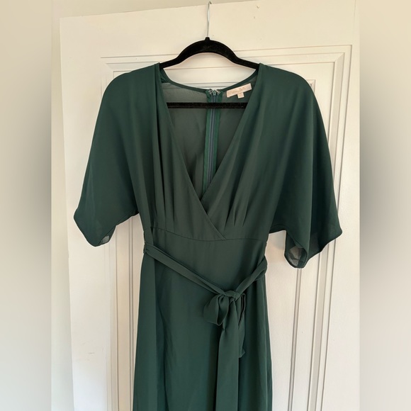 Beautiful dark green dress - Picture 2 of 4